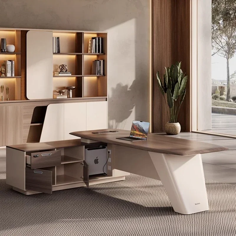 Office Furniture High End - シンプルでモダンな高級リーダーシップオフィスデスクとチェア、ファイルキャビネットの組み合わせ、エグゼクティブL字型大型高級ボスデスク